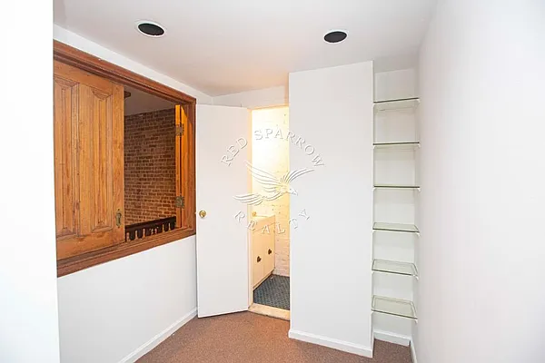 Rented by Red Sparrow Realty Group | media 17