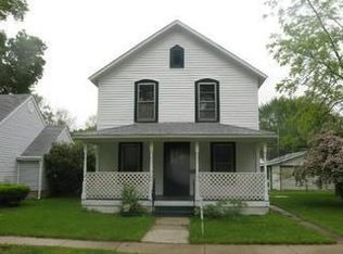 316 N Walnut St, Momence, IL 60954