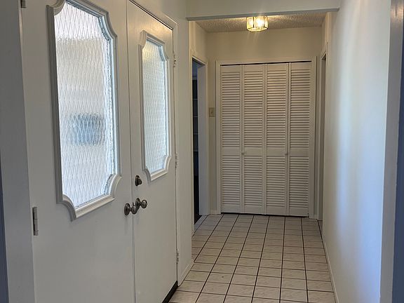 3rd image of 2512 Lasalle Dr