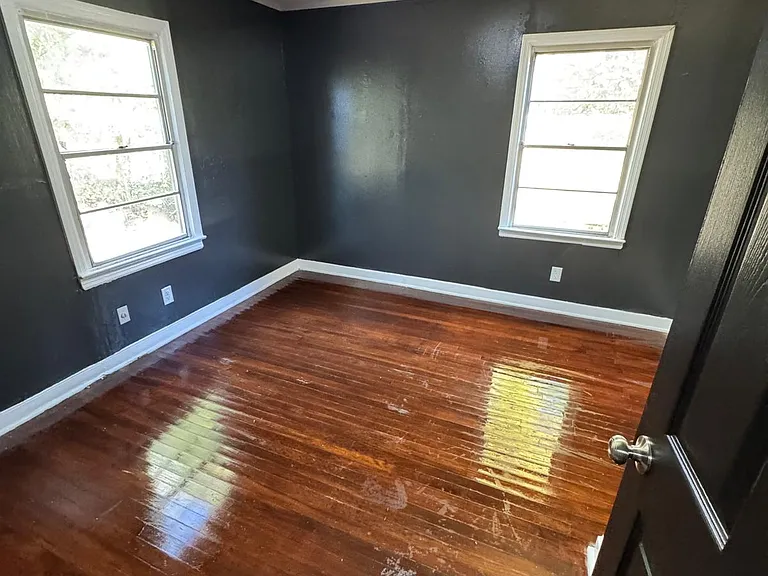 3154 Hopkins Ave — Photo 14