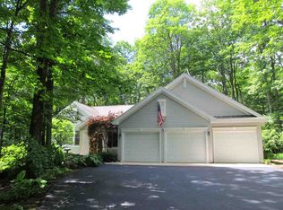 6404 Juniper Ln, Harbor Springs, MI 49740