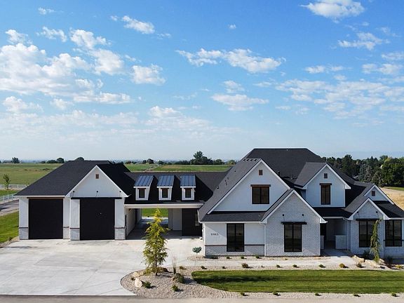 2nd image of 9965 Meadow Park Blvd