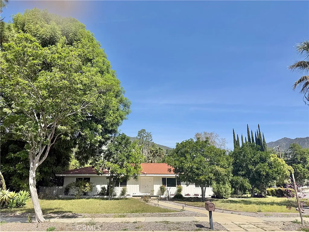 Building Photo - 61 E Orange Grove Ave