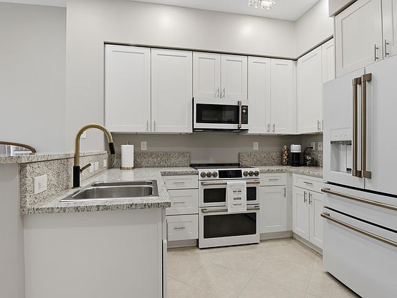 2nd image of 801 S Olive Avenue #206