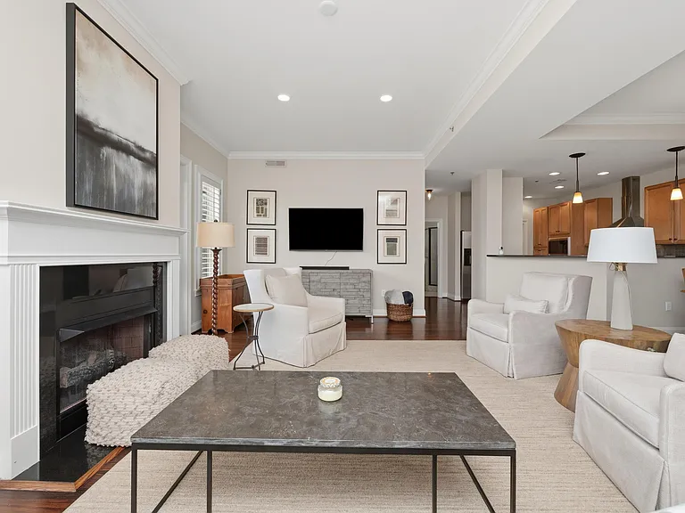 2600 Highland Ave S #701 — Photo 4