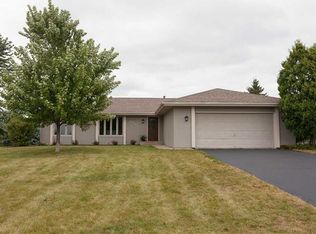6341 Altus Dr, Loves Park, IL 61111