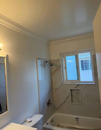 4th image of 1657 Ontario Dr APT 1