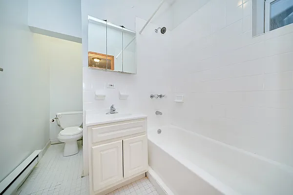 Rented by Living New York | media 10