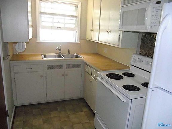 4th image of 3416 Wyckliffe Pkwy