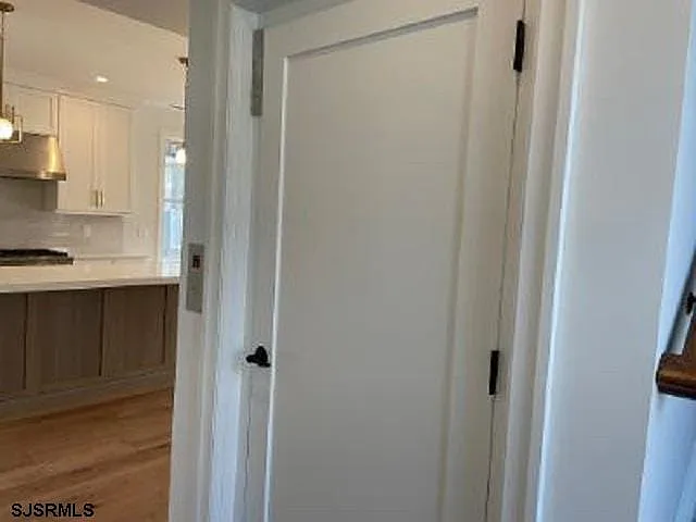 103 N Monroe Ave — Photo 12