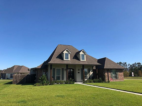 3rd image of 126 Marmande Ave