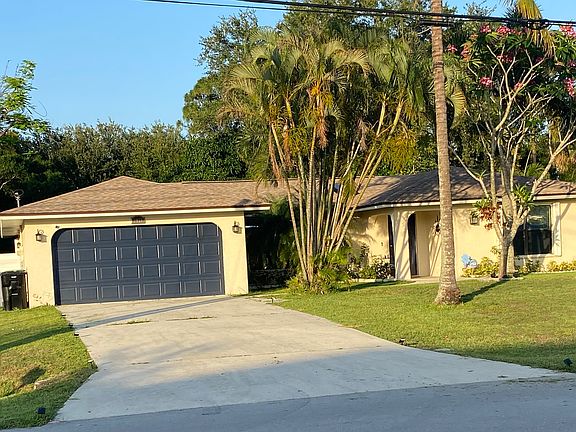 4th image of 3951 SW Cheribon St