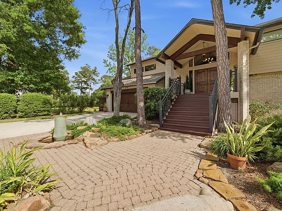 3rd image of 67 Huntsmans Horn Cir