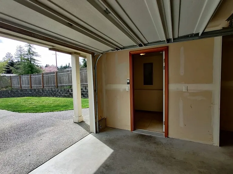 515 Ferry St SW #B — Photo 19
