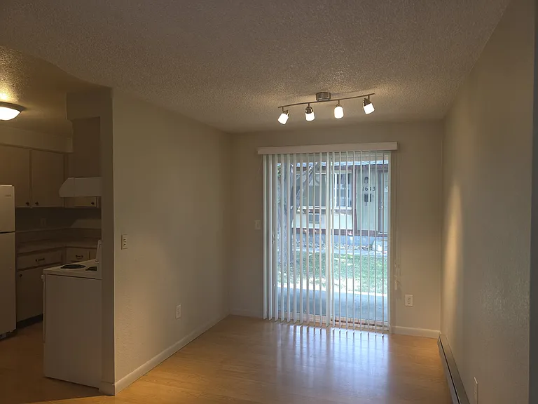 1657 S Robert St — Photo 6