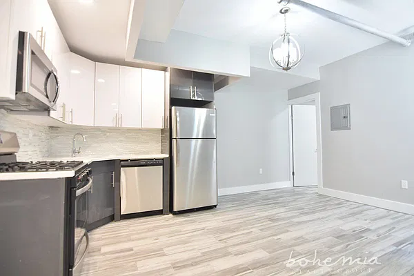Rented by Bohemia Realty Group | media 2