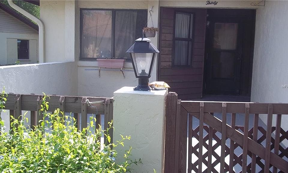 2nd image of 940 Fenton Ln APT 30