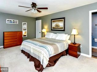 3348 Oakshade Ct, Fairfax, VA 22033