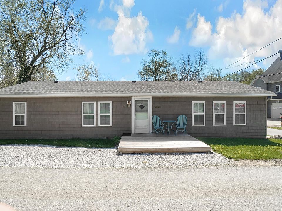 82 Wood St, Buckeye Lake, OH 43008 Zillow