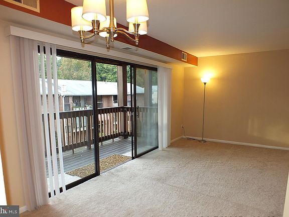 4th image of 7600 Savannah St APT 202