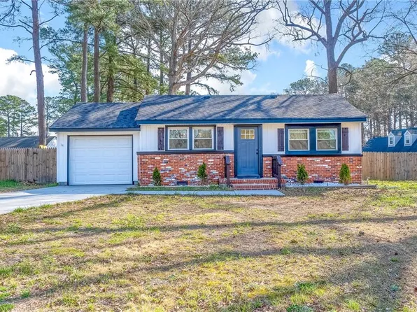 353 Hurdle Dr, Chesapeake, VA 23322