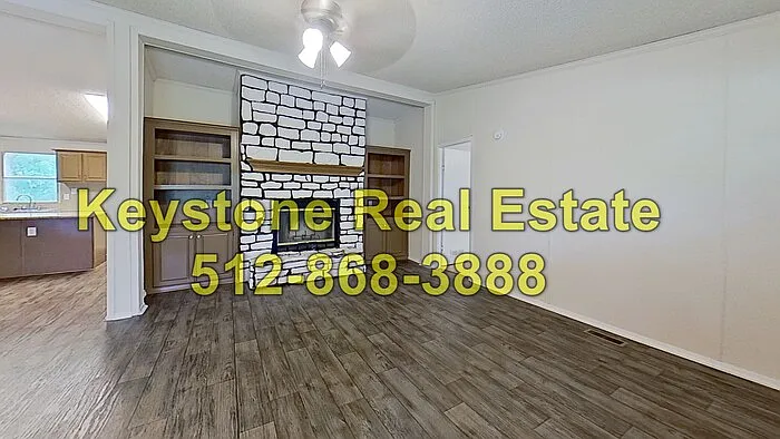 4 bed, 2.0 bath, 2048 sqft, $1,925 — Photo 2