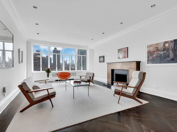1220 Park Avenue 13D image 1 of 16