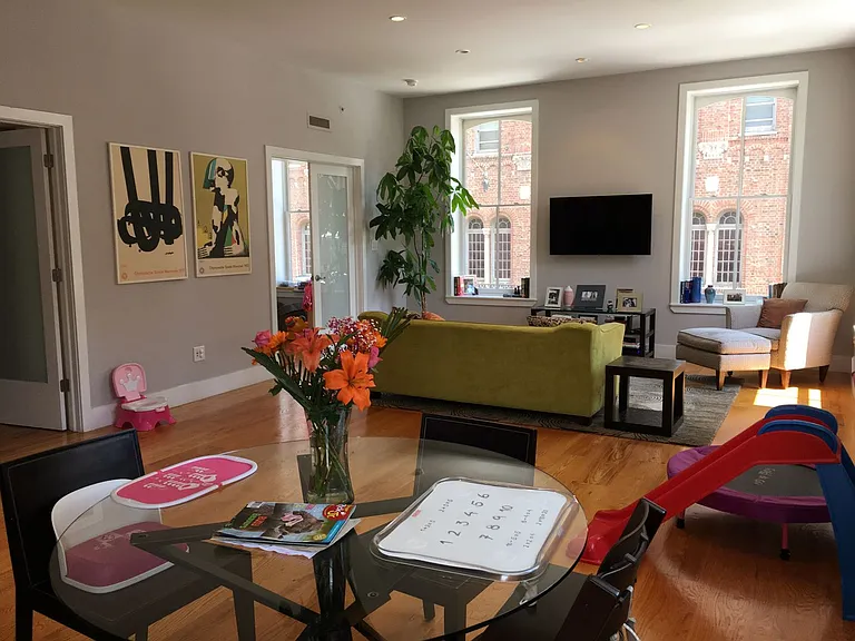 116 S 20th Street Residential — Photo 15