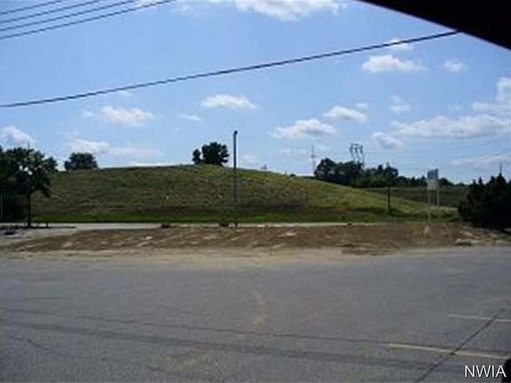 5th image of 2300 Transit Ave
