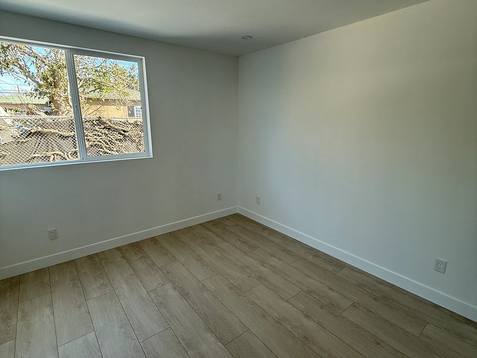 3 bed, $3,400 — Photo 4