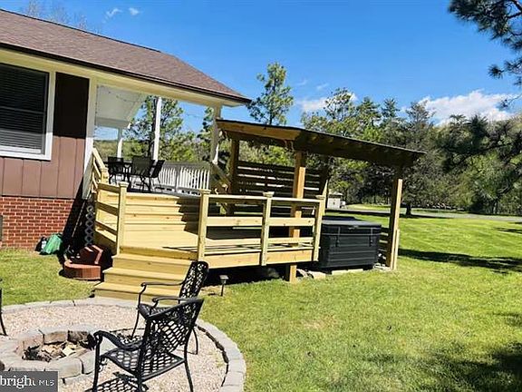 2nd image of 4064 Pine Grove Rd