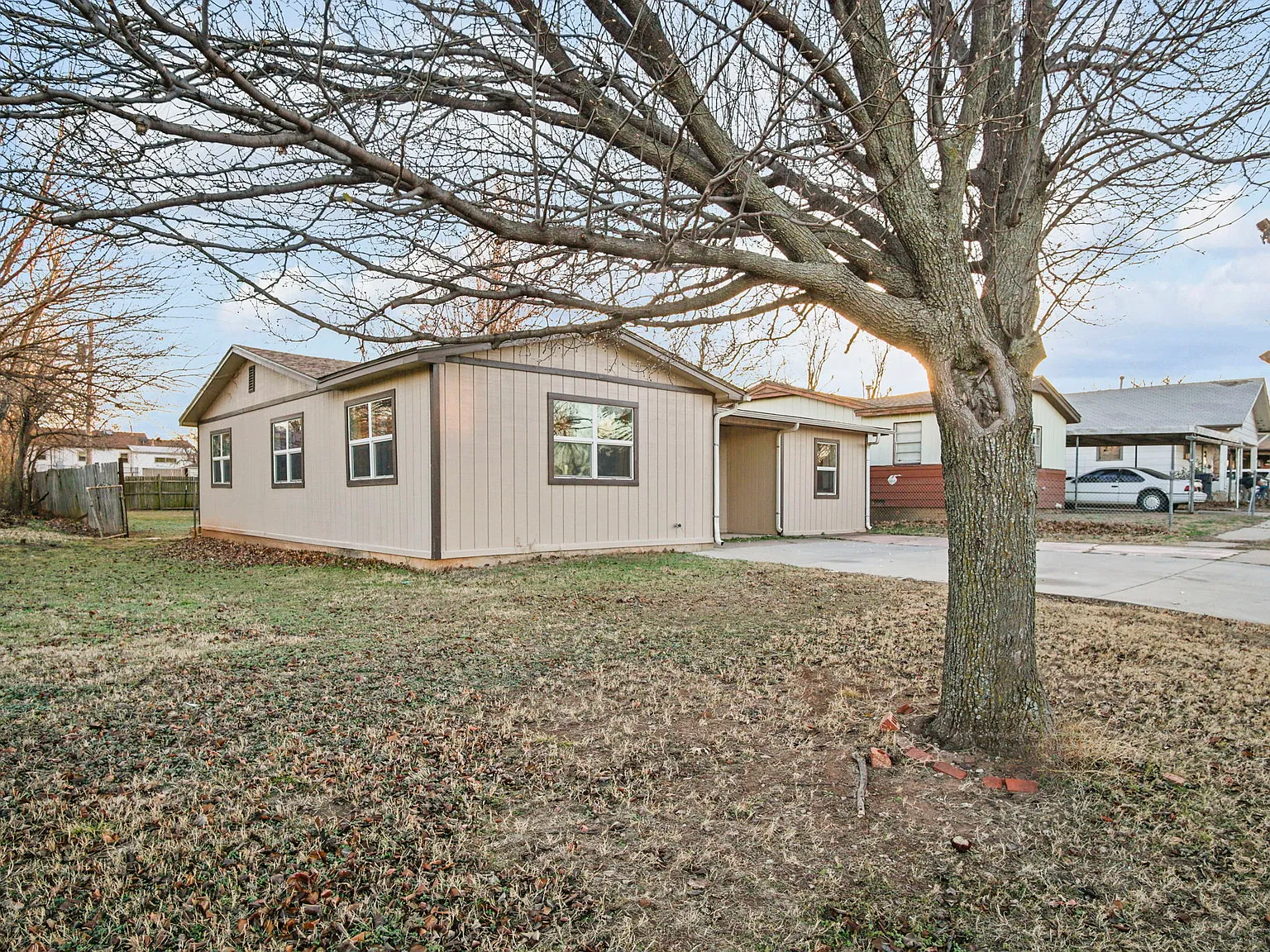 3 bed, 1350 sqft, $1,395 — Photo 2