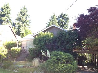 3220 NE 91st St, Seattle, WA 98115