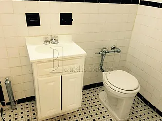 Rented by Bouklis Group