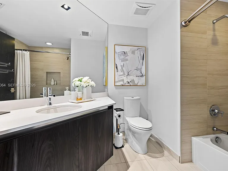 1180 N Federal Hwy #1102 — Photo 23