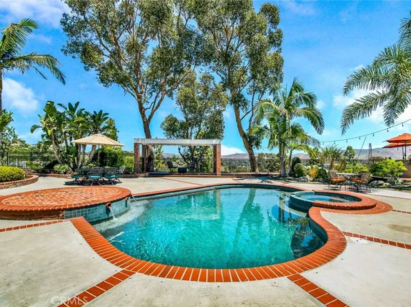 9662 Ravenscroft Rd, Santa Ana, CA 92705