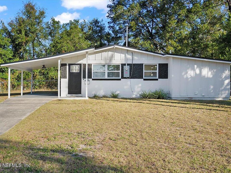 1st image of 10769 LUANA Drive N