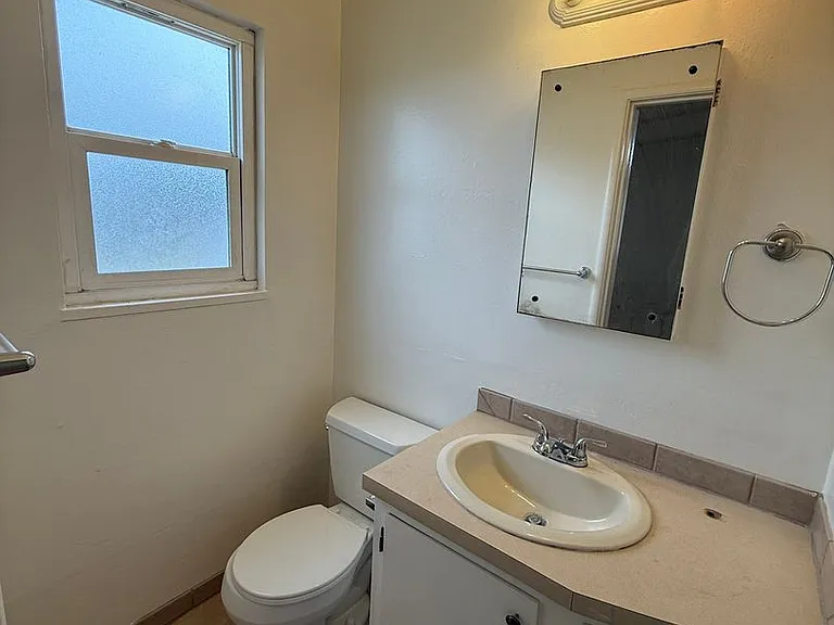 1615 Kentucky St — Photo 12