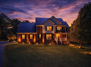 1109 Stonehenge Ct, Columbia, TN 38401