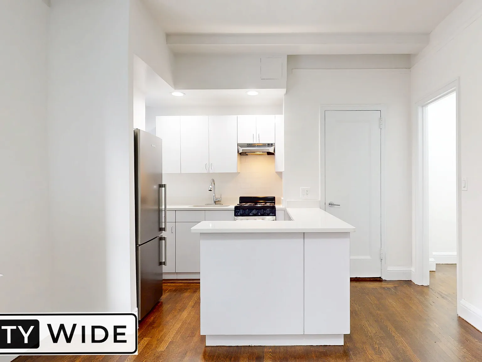 140 East 46th Street — Photo 3
