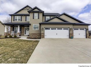 117 Grizzly Dr, Chatham, IL 62629