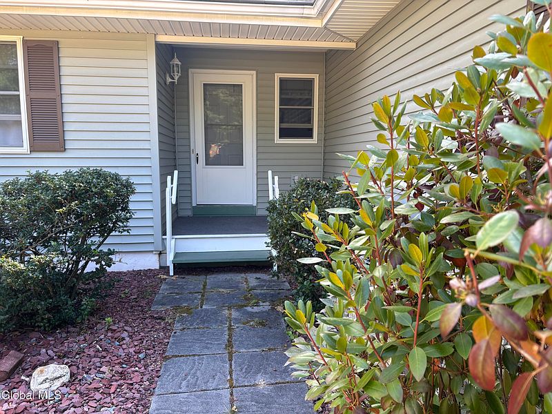 4th image of 12 Muriel Lane