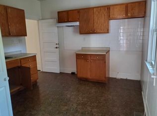 1329 E Riverside Ave, Decatur, IL 62521