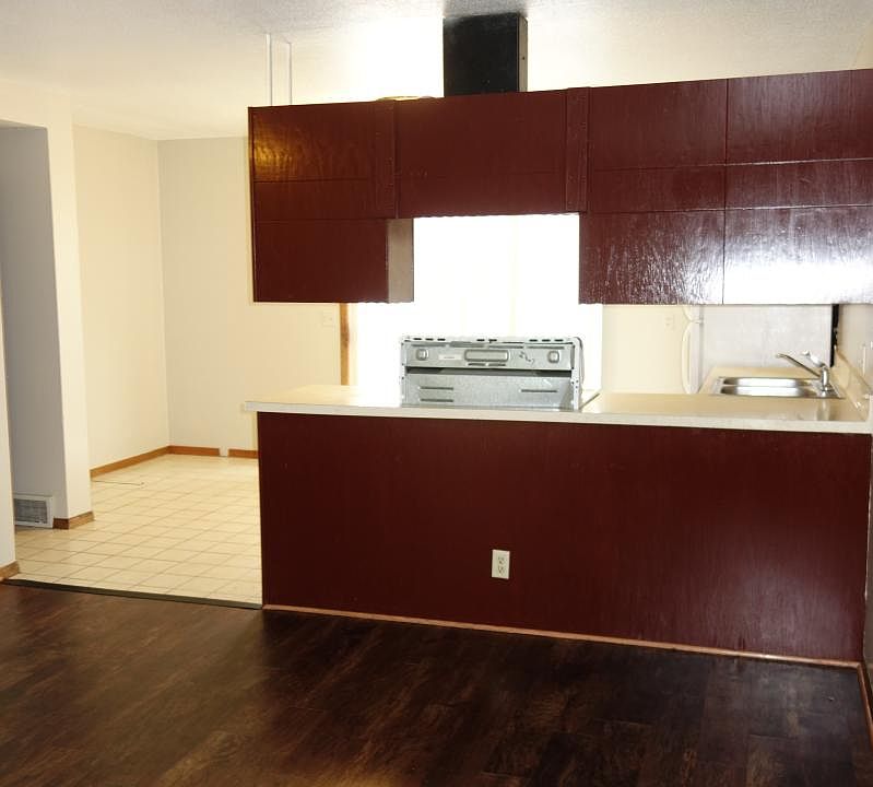 4322 3rd St NE Columbia Heights, MN Zillow Apartments for Rent in