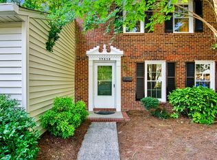 3985 E Valley Ct, Winston Salem, NC 27106