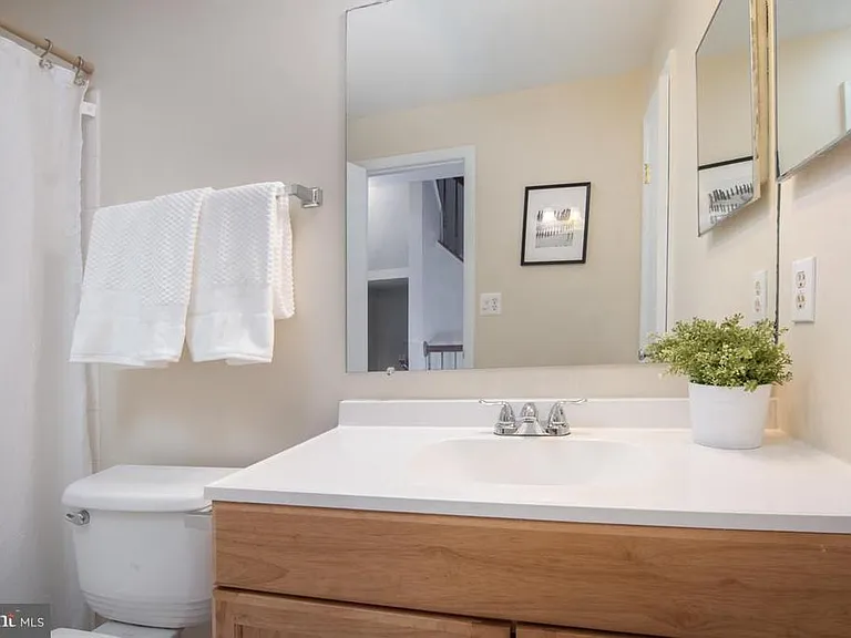 Liberty Springs Cir — Photo 6