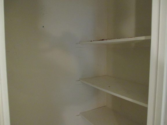 5th image of 411 SW Lucero Drive
