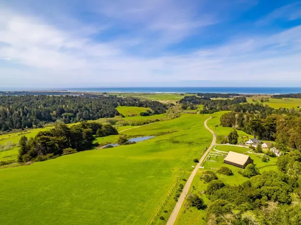 43500 Crispin Road, Manchester, CA 95459