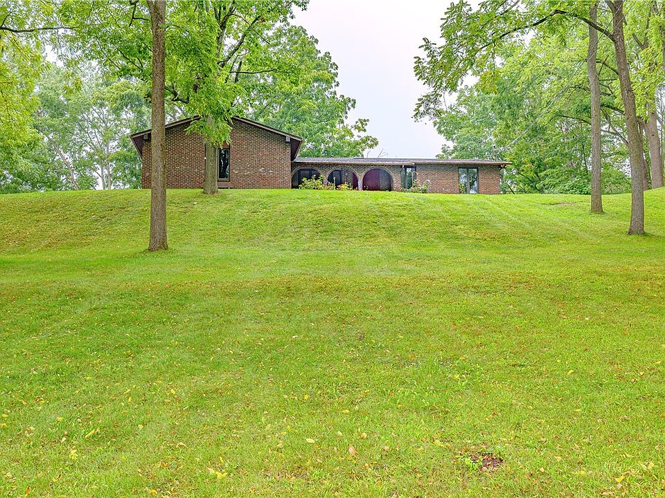 1st image of 451 Victor Rd