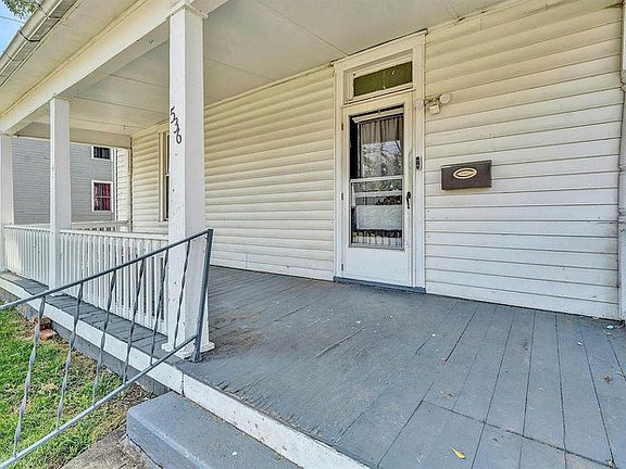 3rd image of 536 Marshall Ave SW